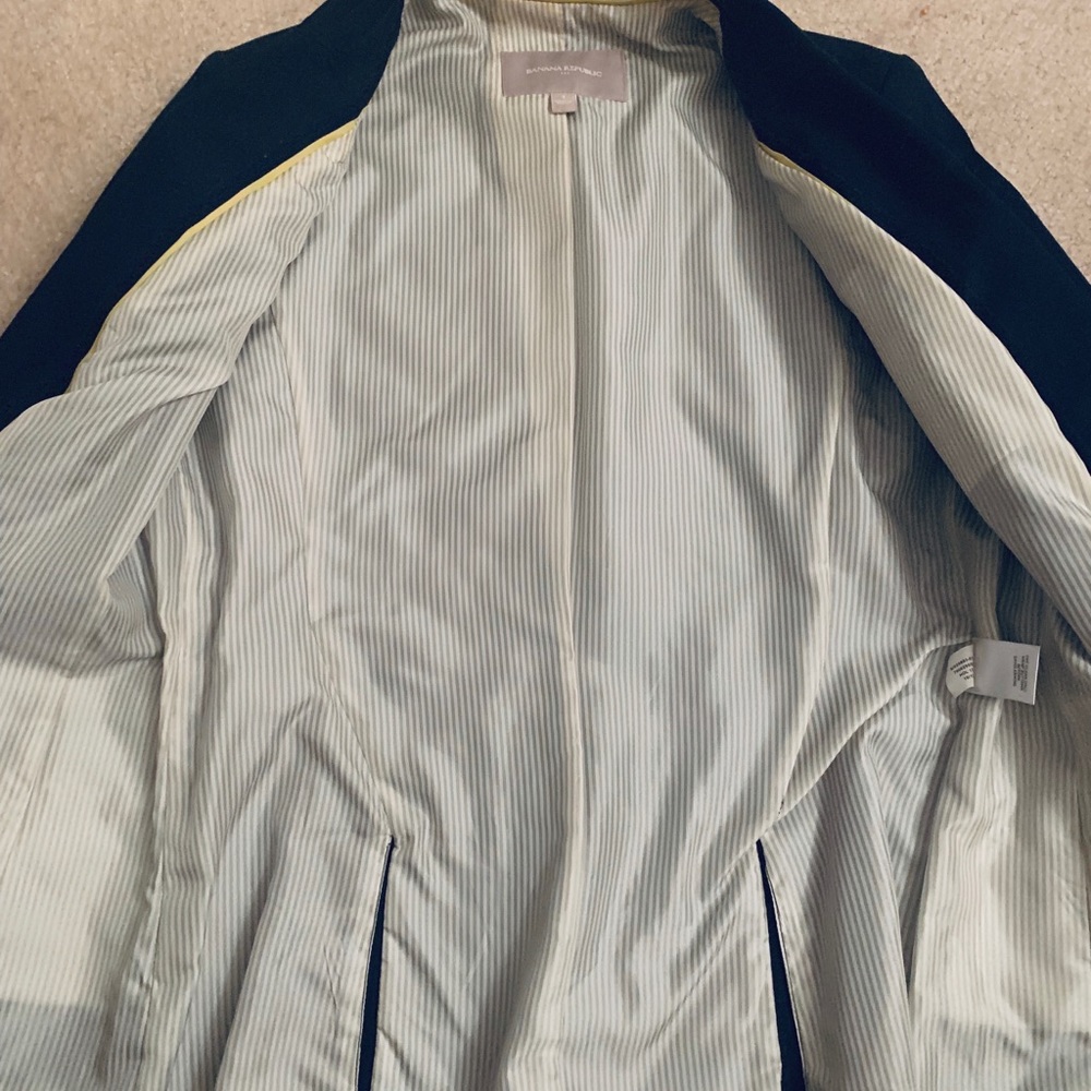 Banana Republic jacket with gold buttons - Picture 6 of 9